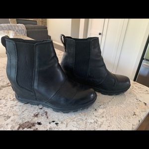 Sorel Joan of Arc black size 7 booties